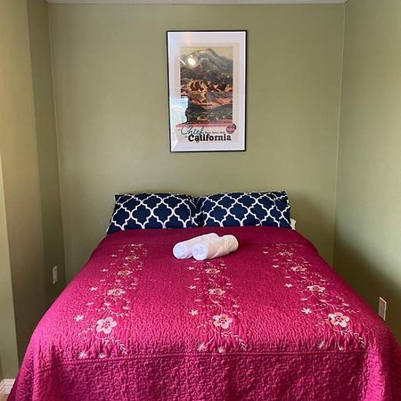 Private Room In Los Angeles With Wifi, Tv, And View Of Hollywood Sign & Shared Kitchen Eksteriør bilde