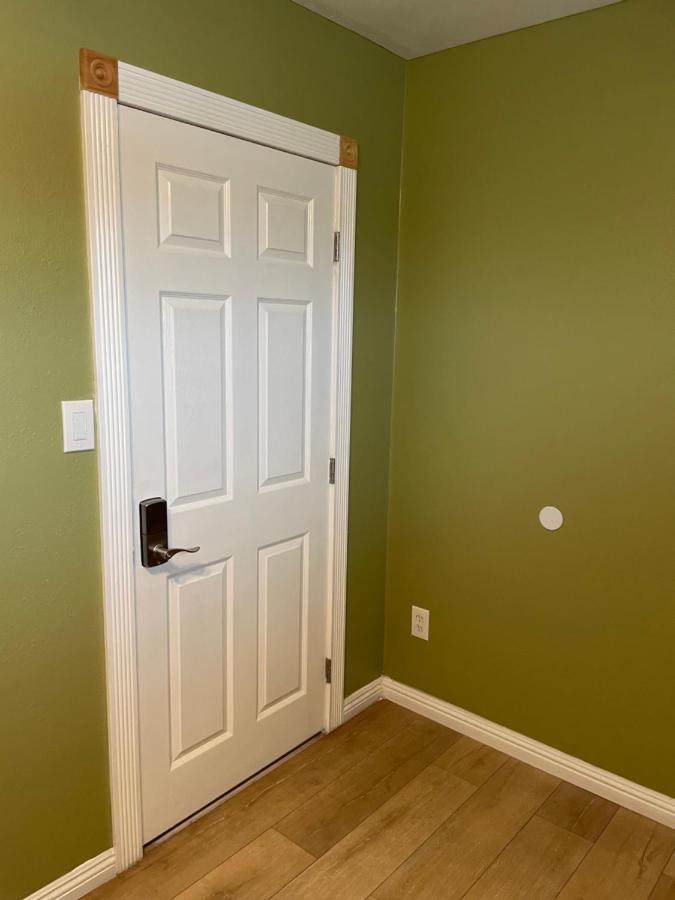 Private Room In Los Angeles With Wifi, Tv, And View Of Hollywood Sign & Shared Kitchen Eksteriør bilde